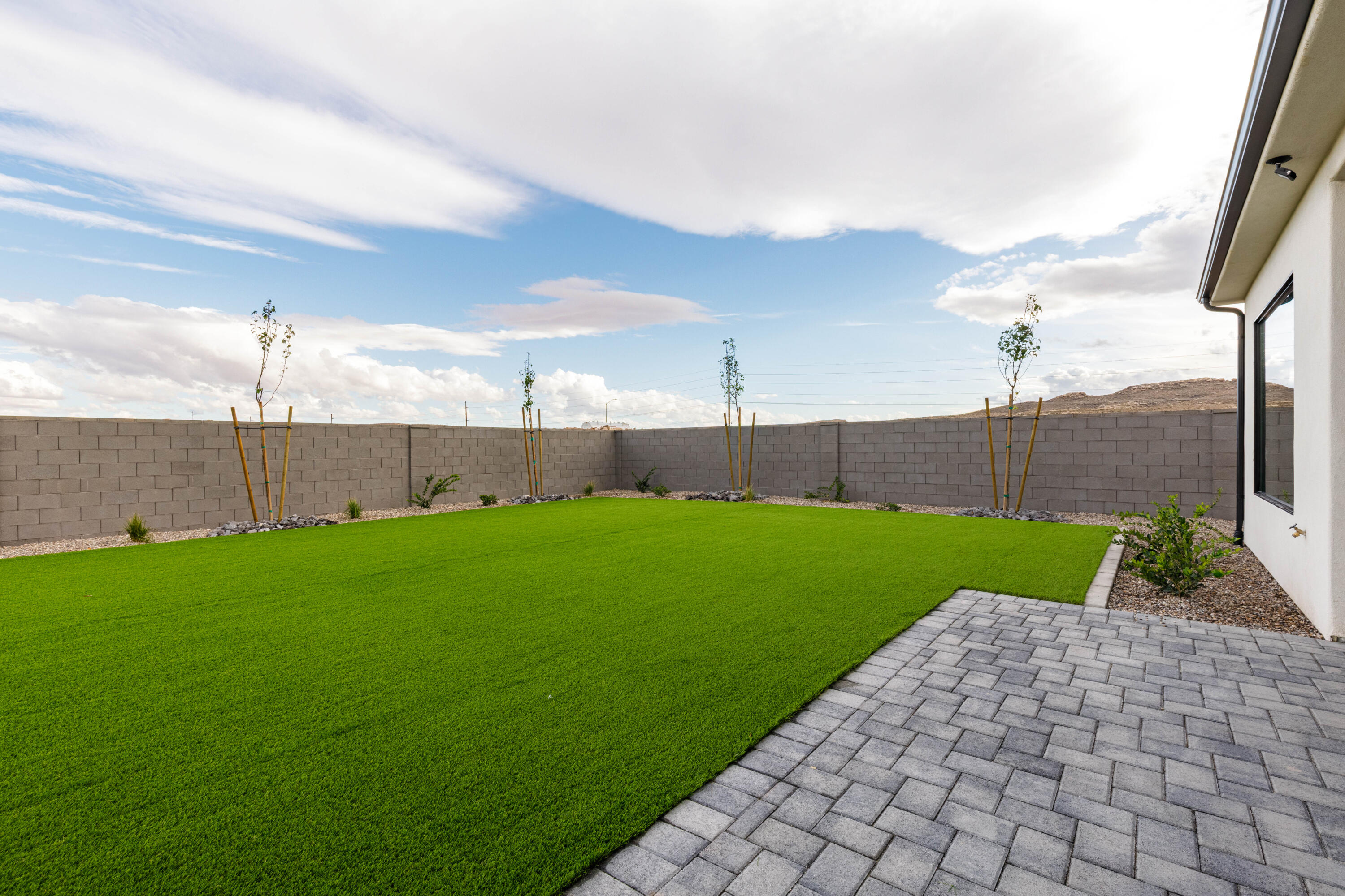 TONAQUINT RIDGE SUB - Residential