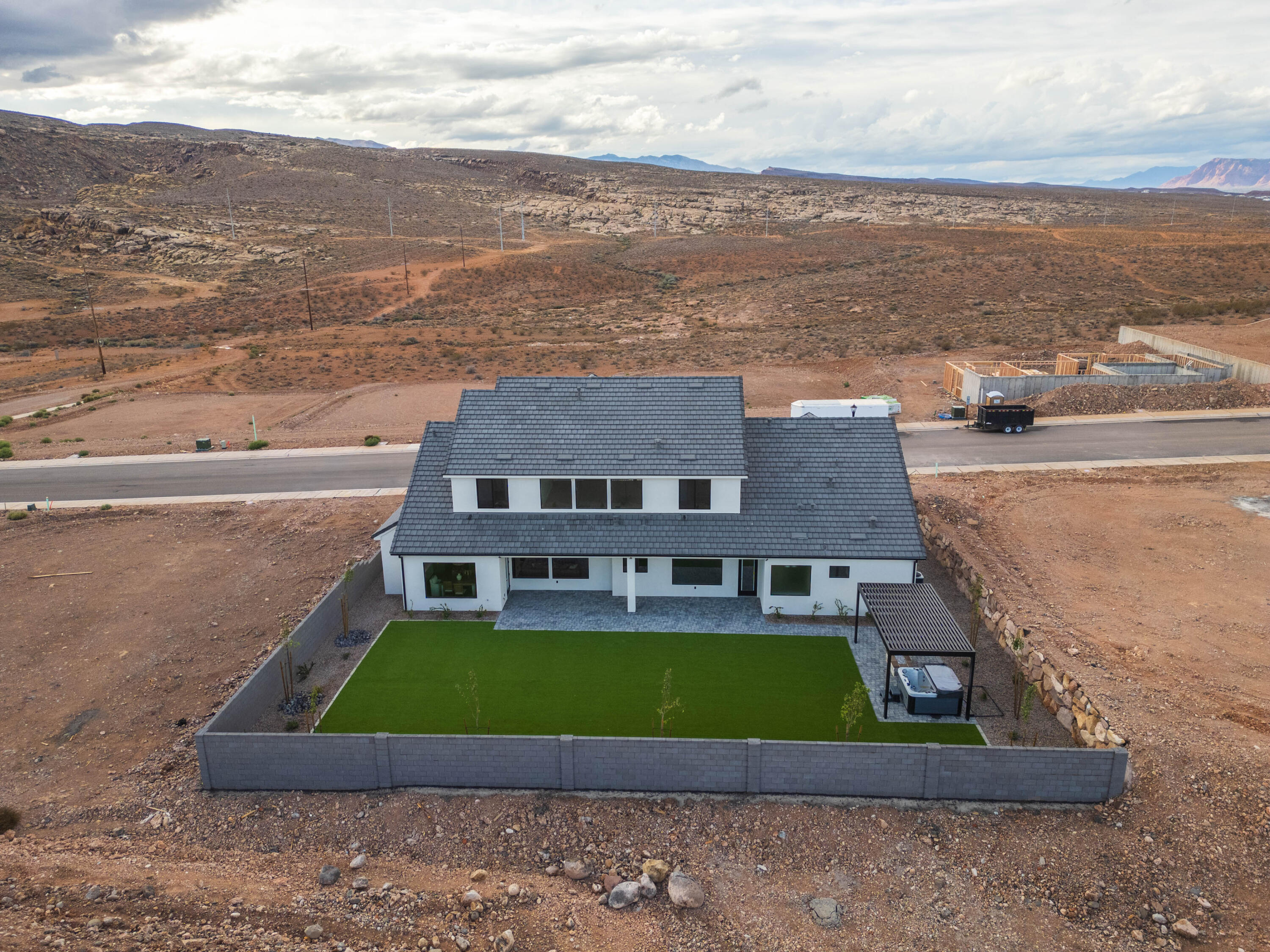 TONAQUINT RIDGE SUB - Residential