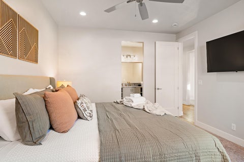 Tiny photo for 3534 E Amanecer LN, Washington, UT 84780 (MLS # 26-276794)