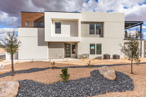 Tiny photo for 3534 E Amanecer LN, Washington, UT 84780 (MLS # 26-276794)