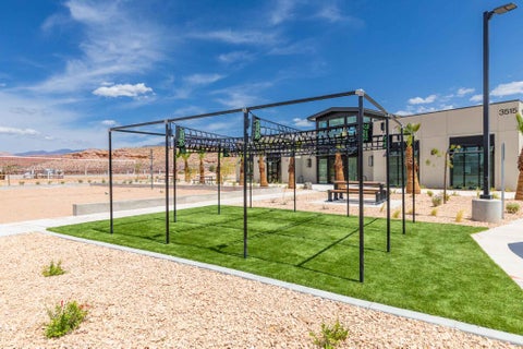 Tiny photo for 3534 E Amanecer LN, Washington, UT 84780 (MLS # 26-276794)