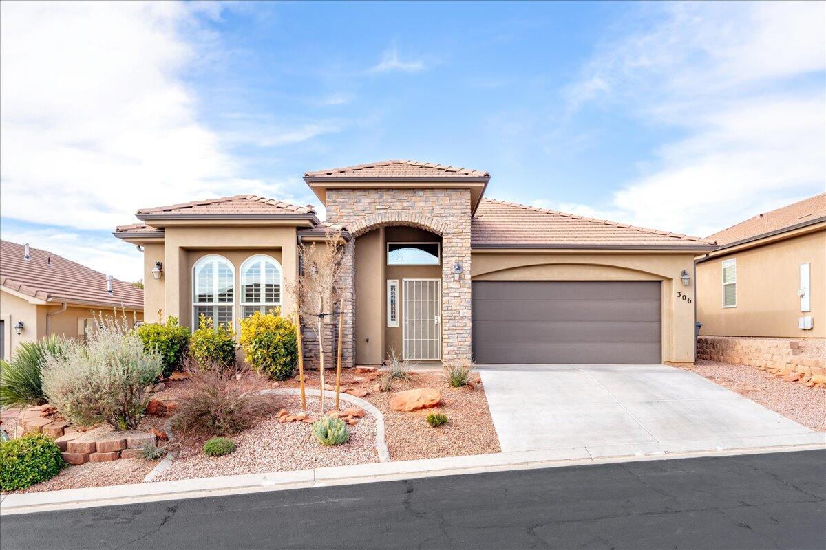 RED CLIFFS PARK - Residential