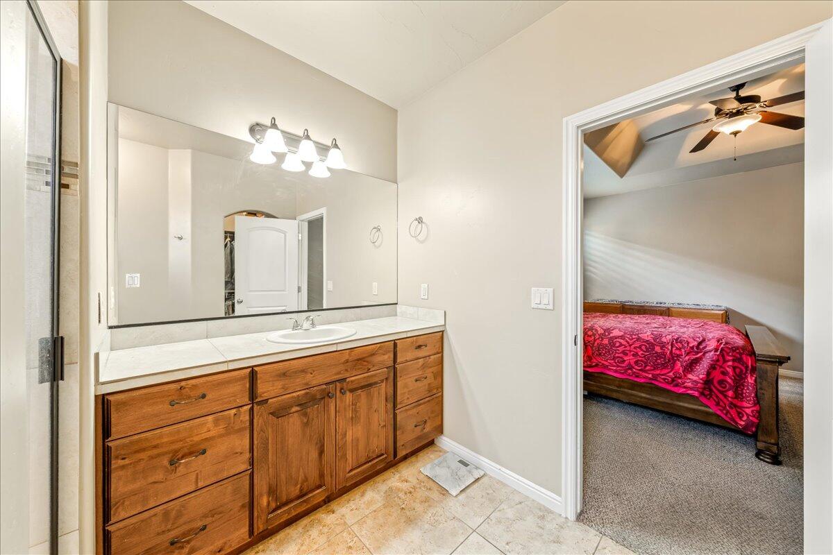 RED CLIFFS PARK - Residential