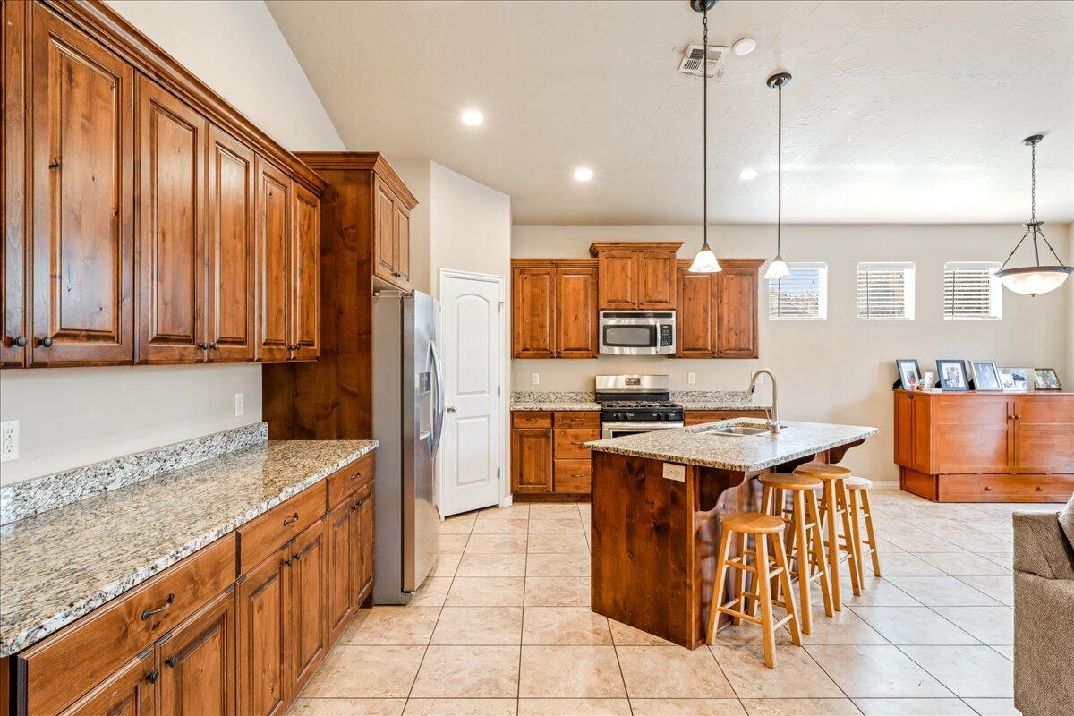 RED CLIFFS PARK - Residential