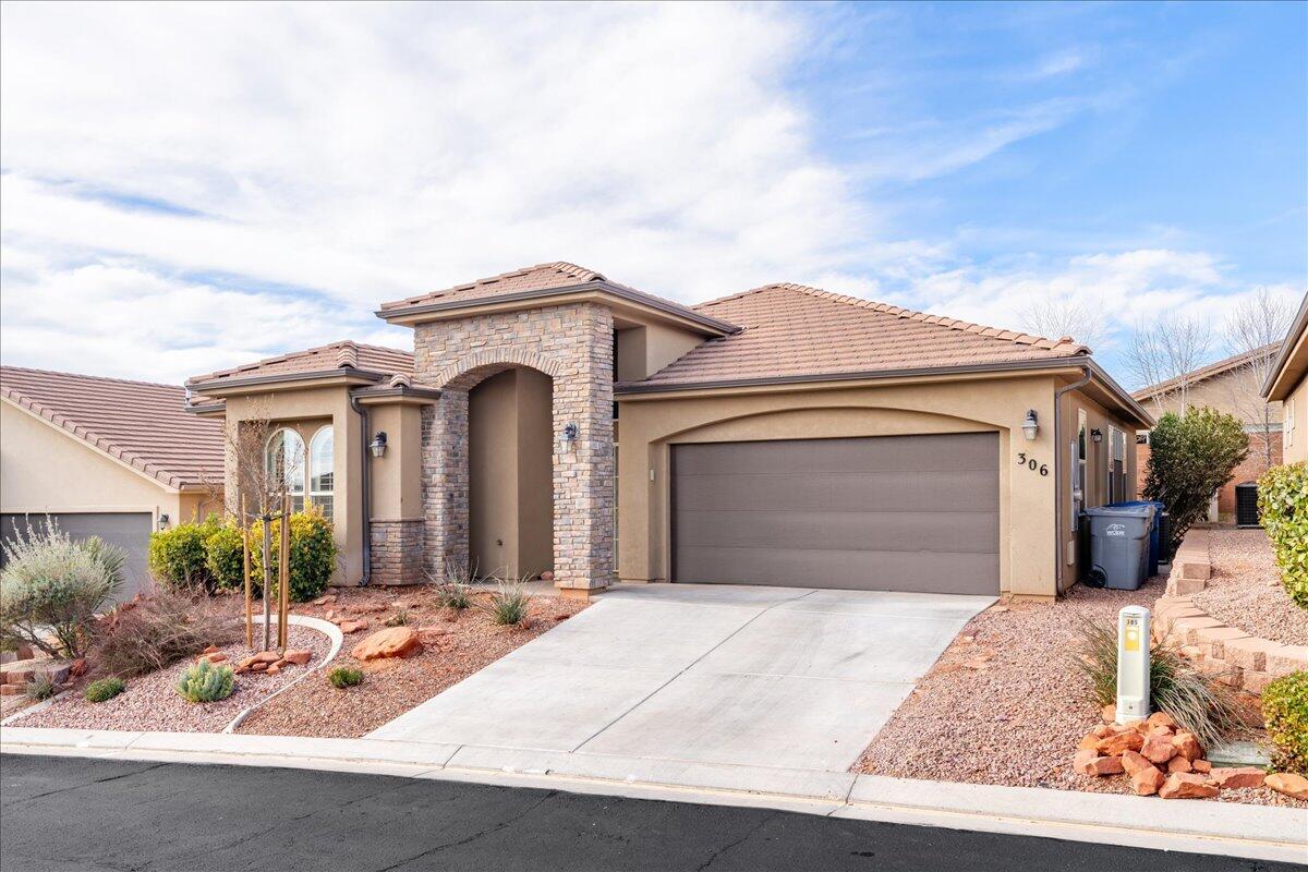 RED CLIFFS PARK - Residential