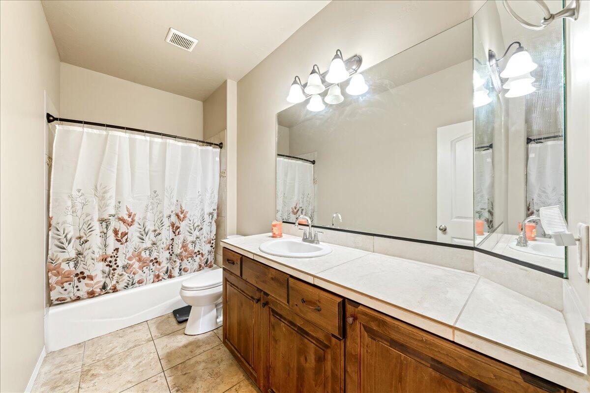 RED CLIFFS PARK - Residential