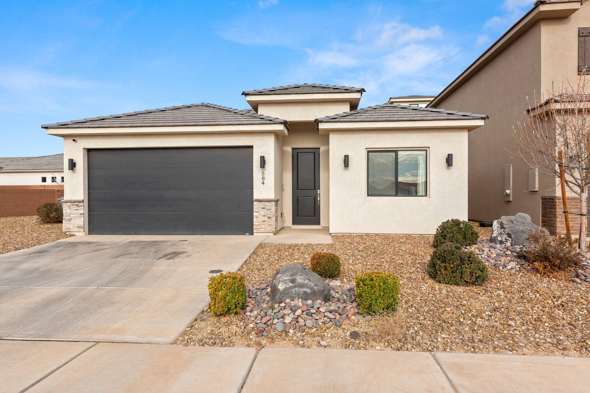 RED TRAILS SUNRISE VALLEY - Residential