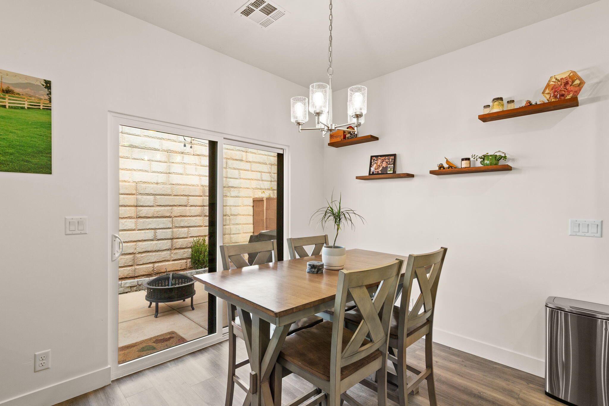 RED TRAILS SUNRISE VALLEY - Residential