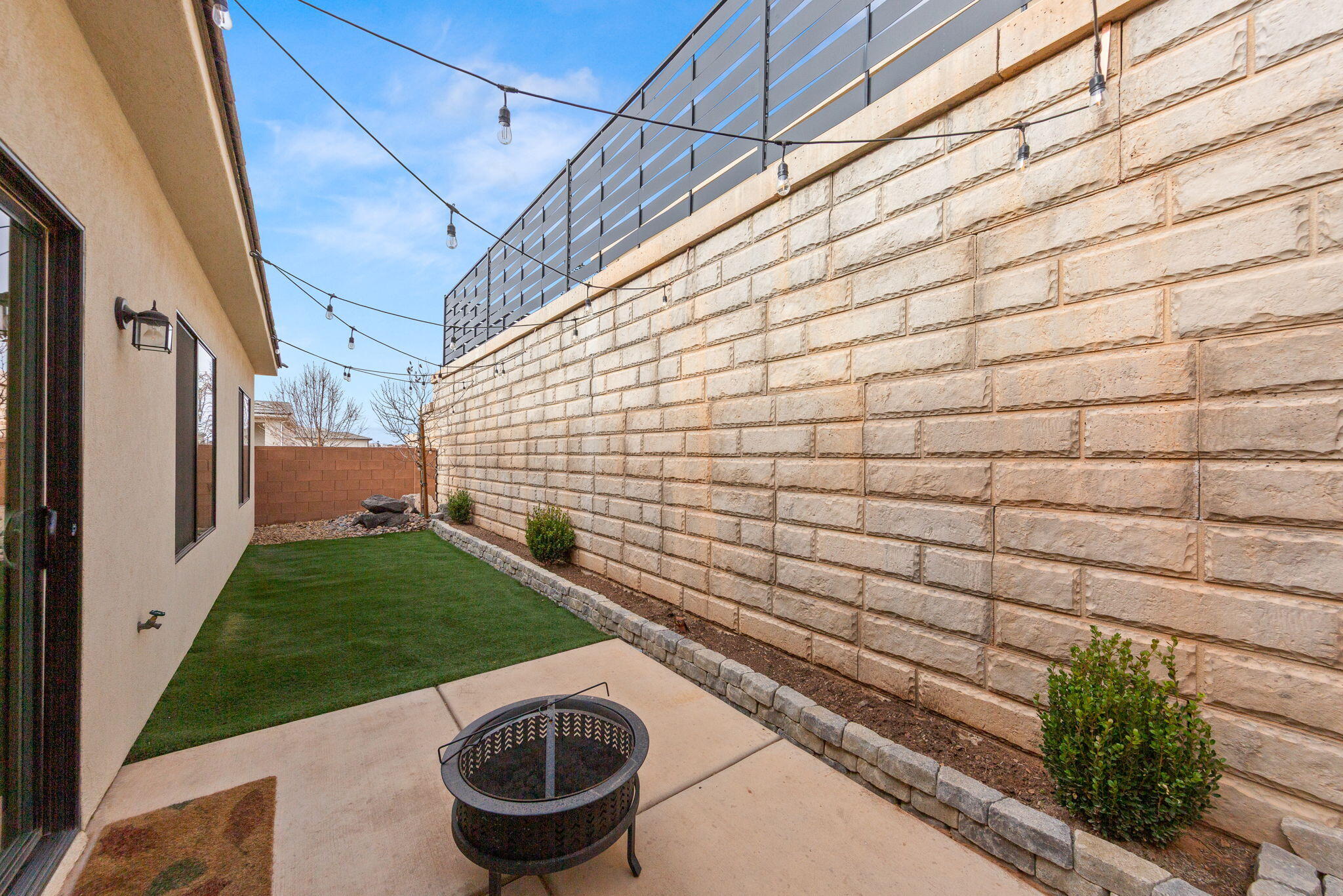 RED TRAILS SUNRISE VALLEY - Residential