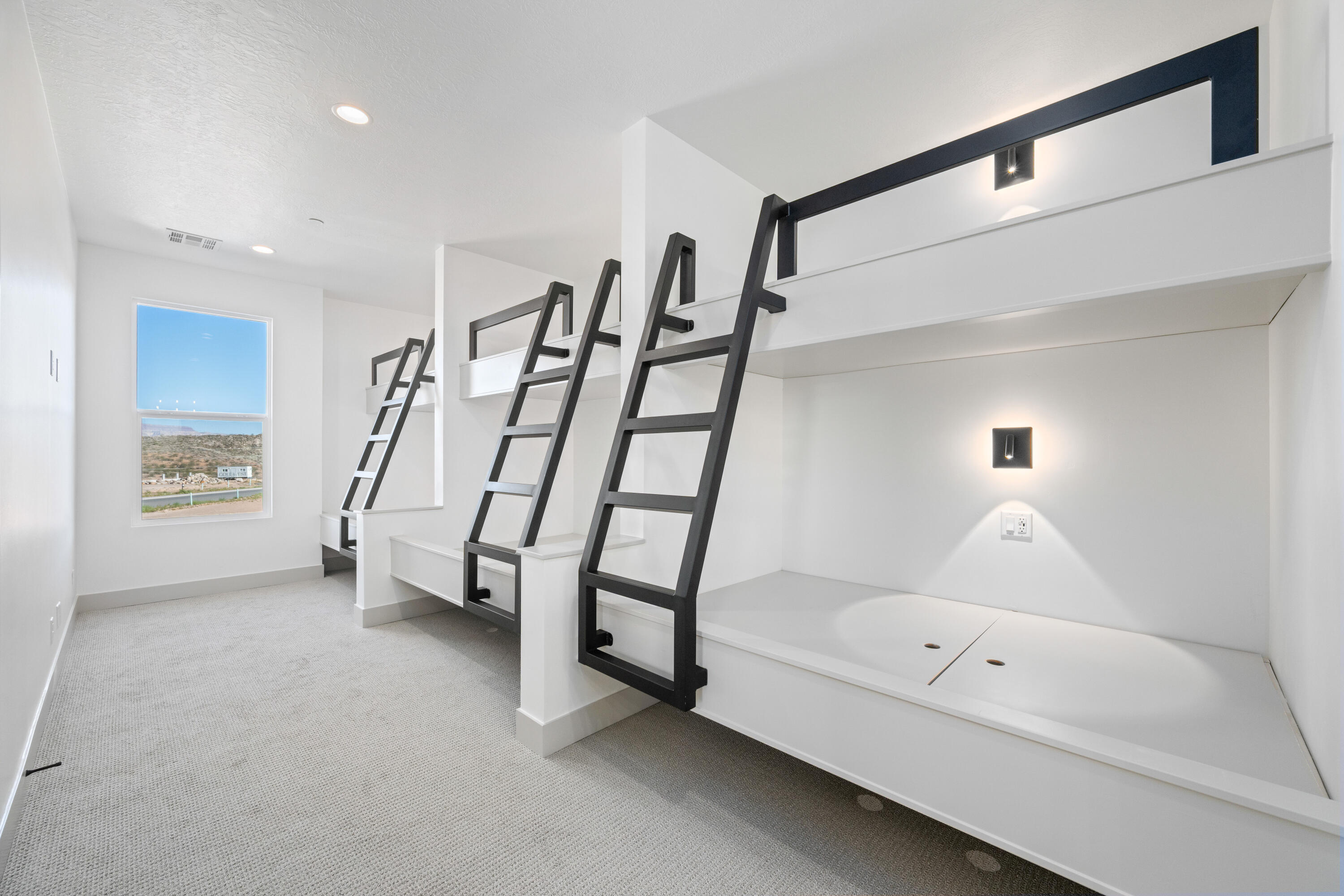 ISLAND AT CORAL CANYON - Residential