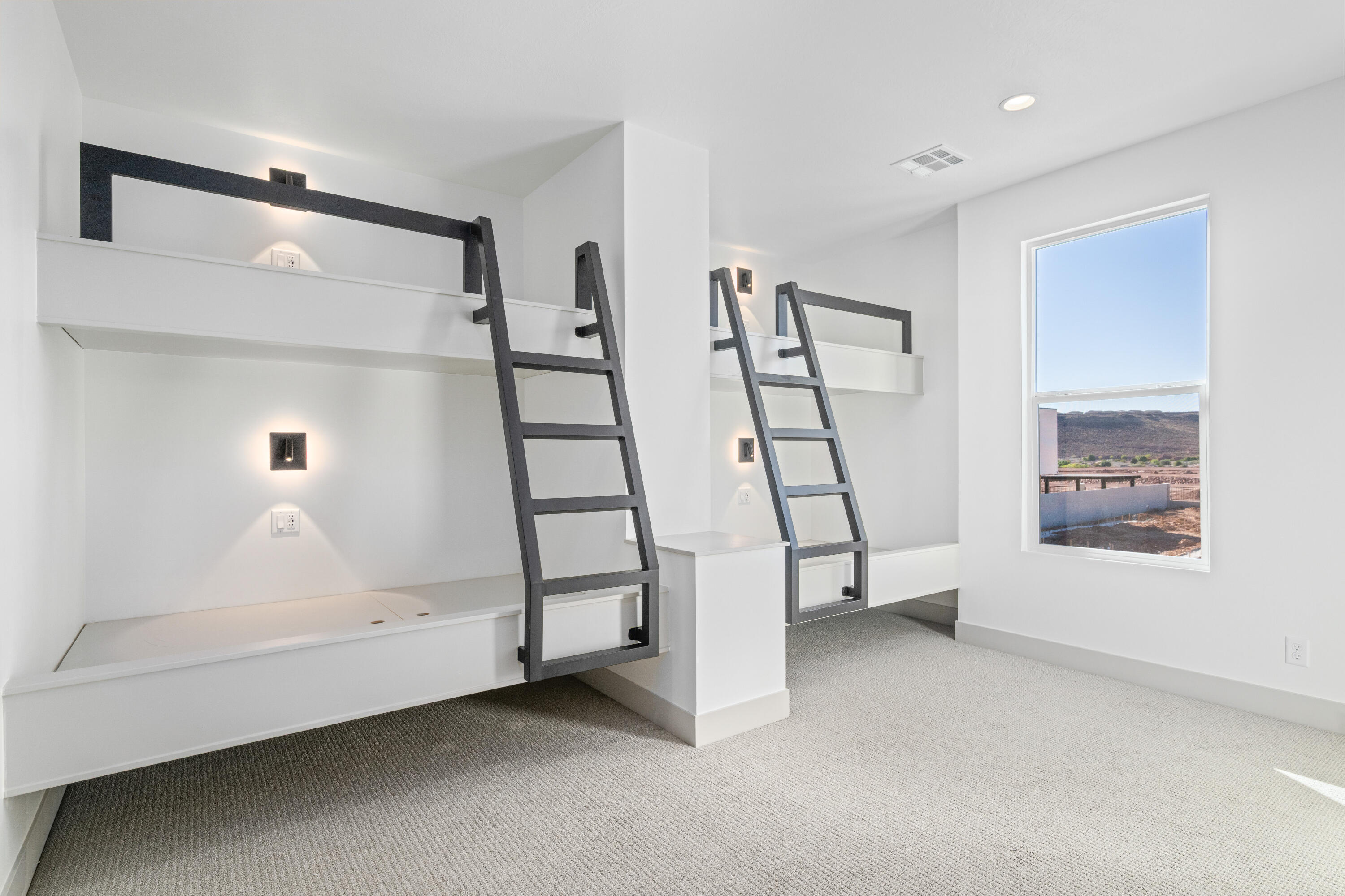 ISLAND AT CORAL CANYON - Residential