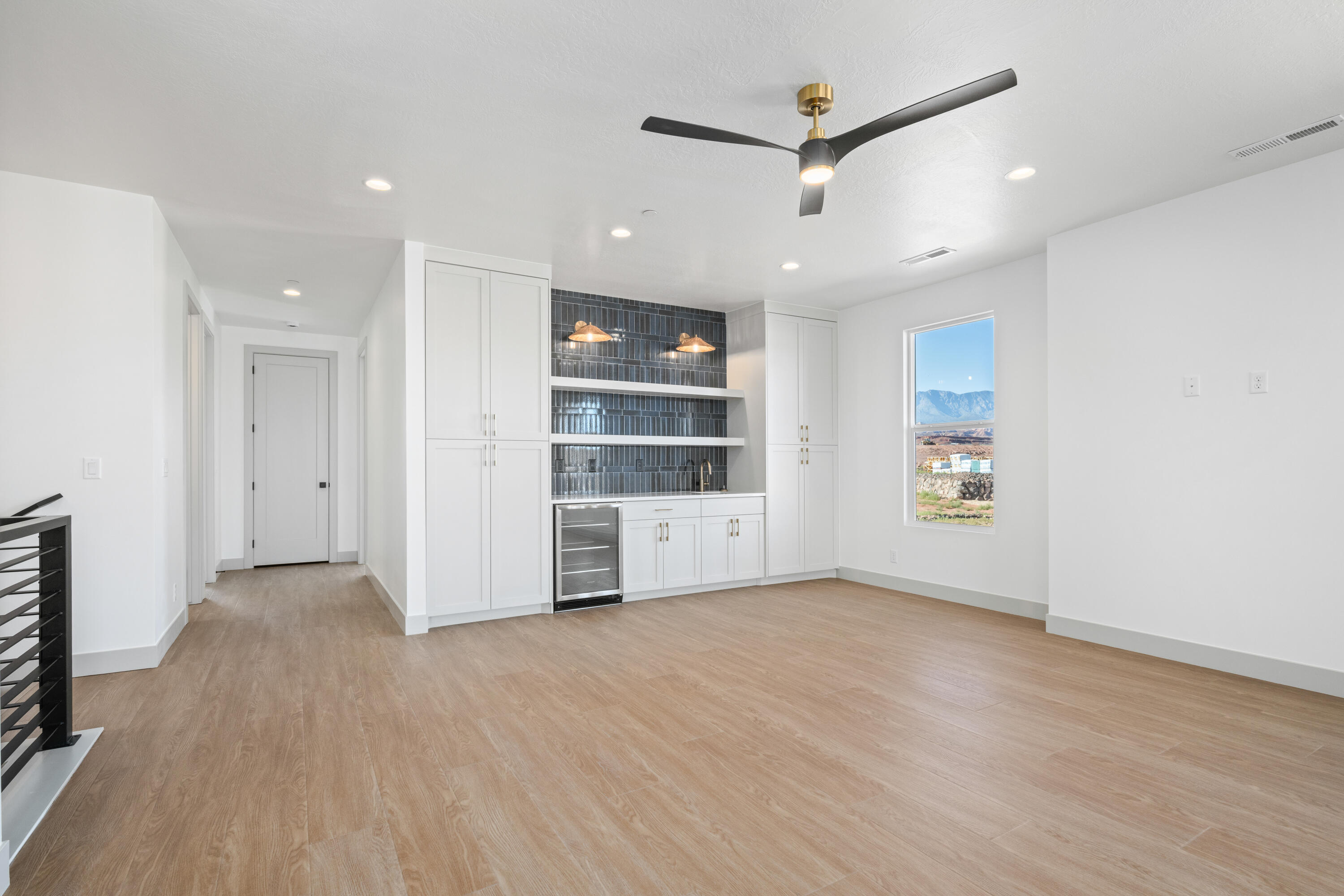 ISLAND AT CORAL CANYON - Residential