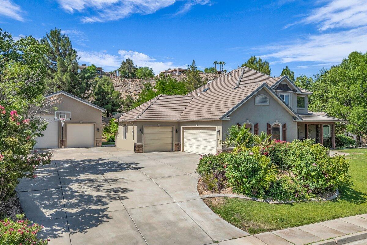 SPRINGS ESTATES - Residential