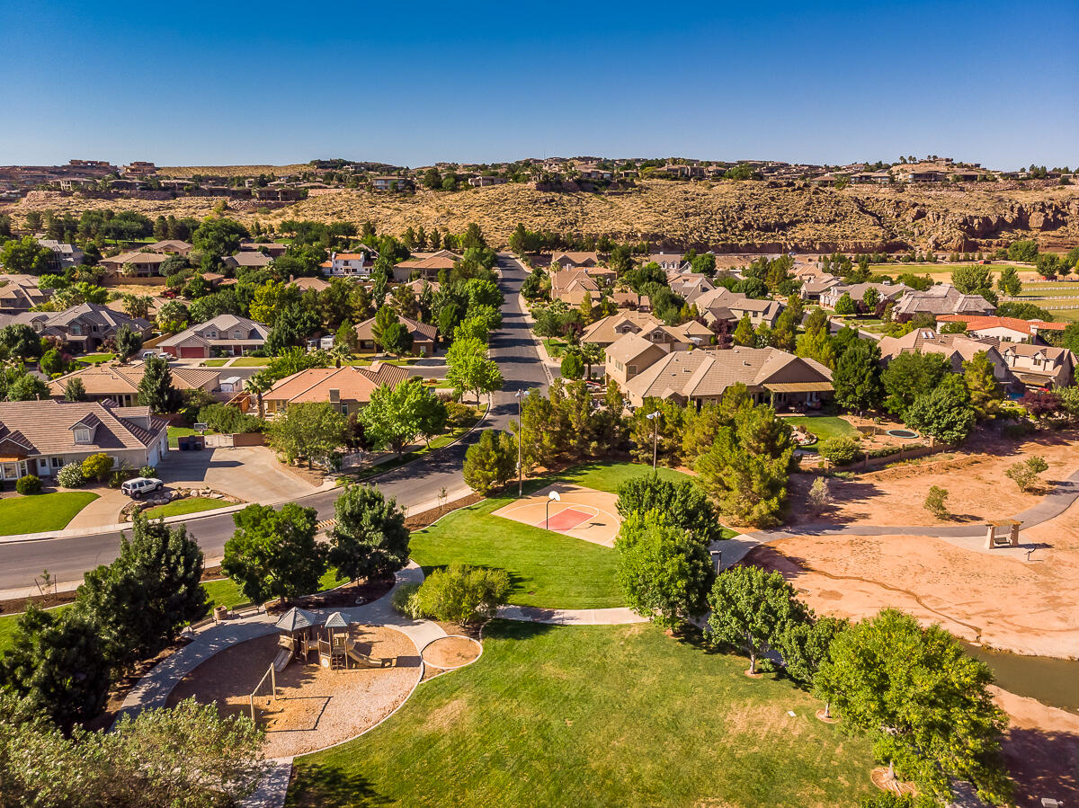 SPRINGS ESTATES - Residential