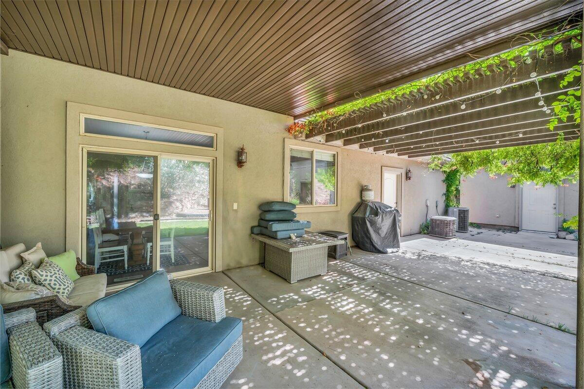 SPRINGS ESTATES - Residential