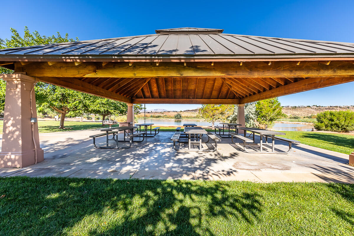 SPRINGS ESTATES - Residential