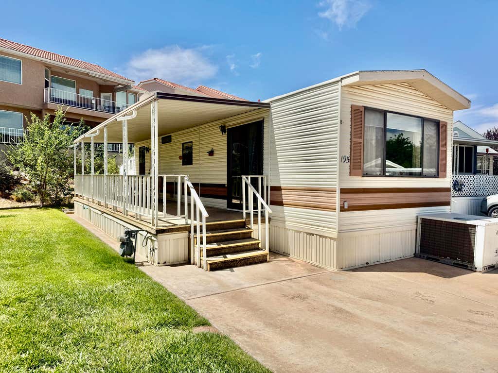 Photo of 1160 E Telegraph ST #195, Washington, UT 84780 (MLS # 26-273195)