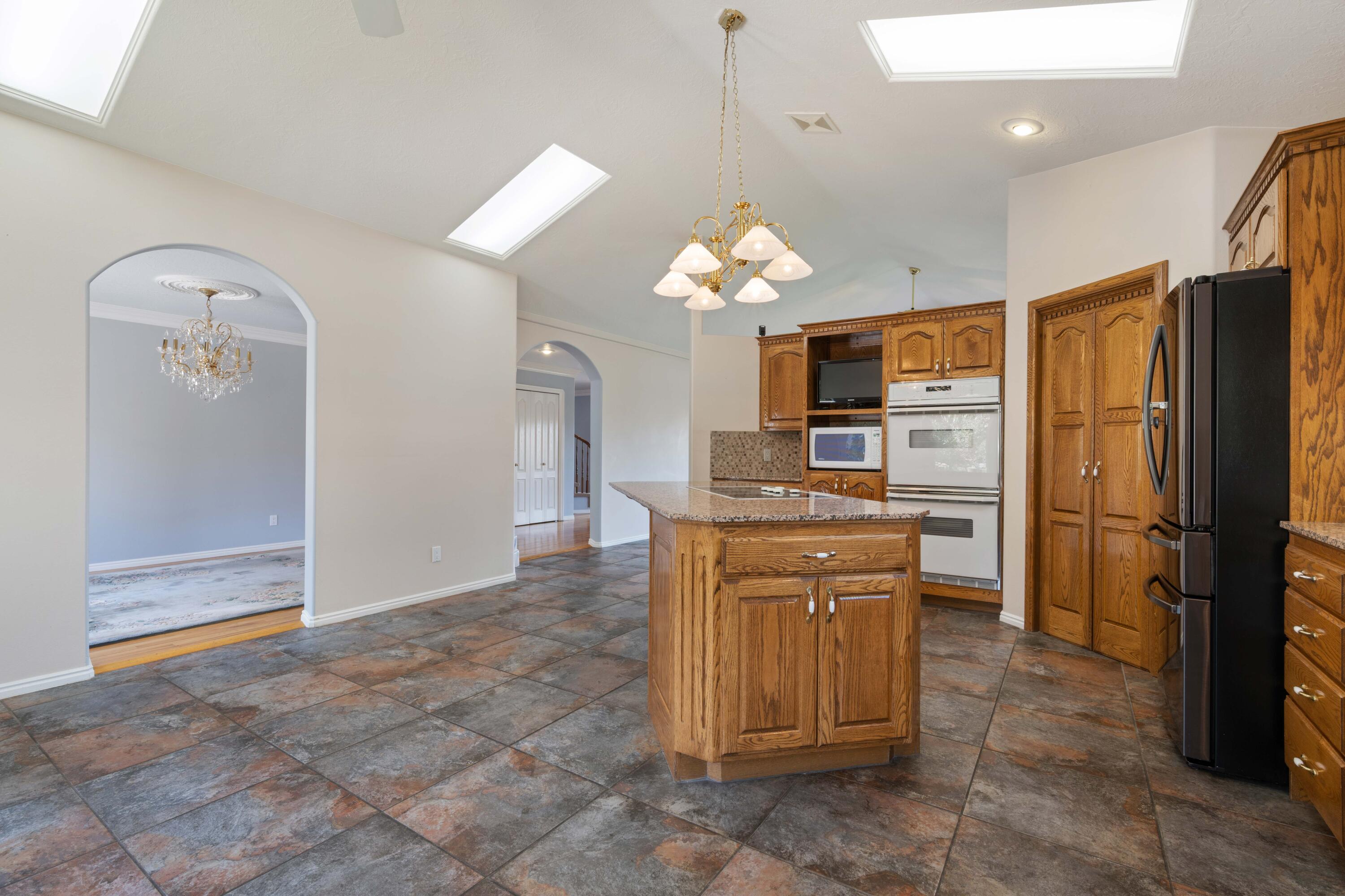 BOULDERS - Residential