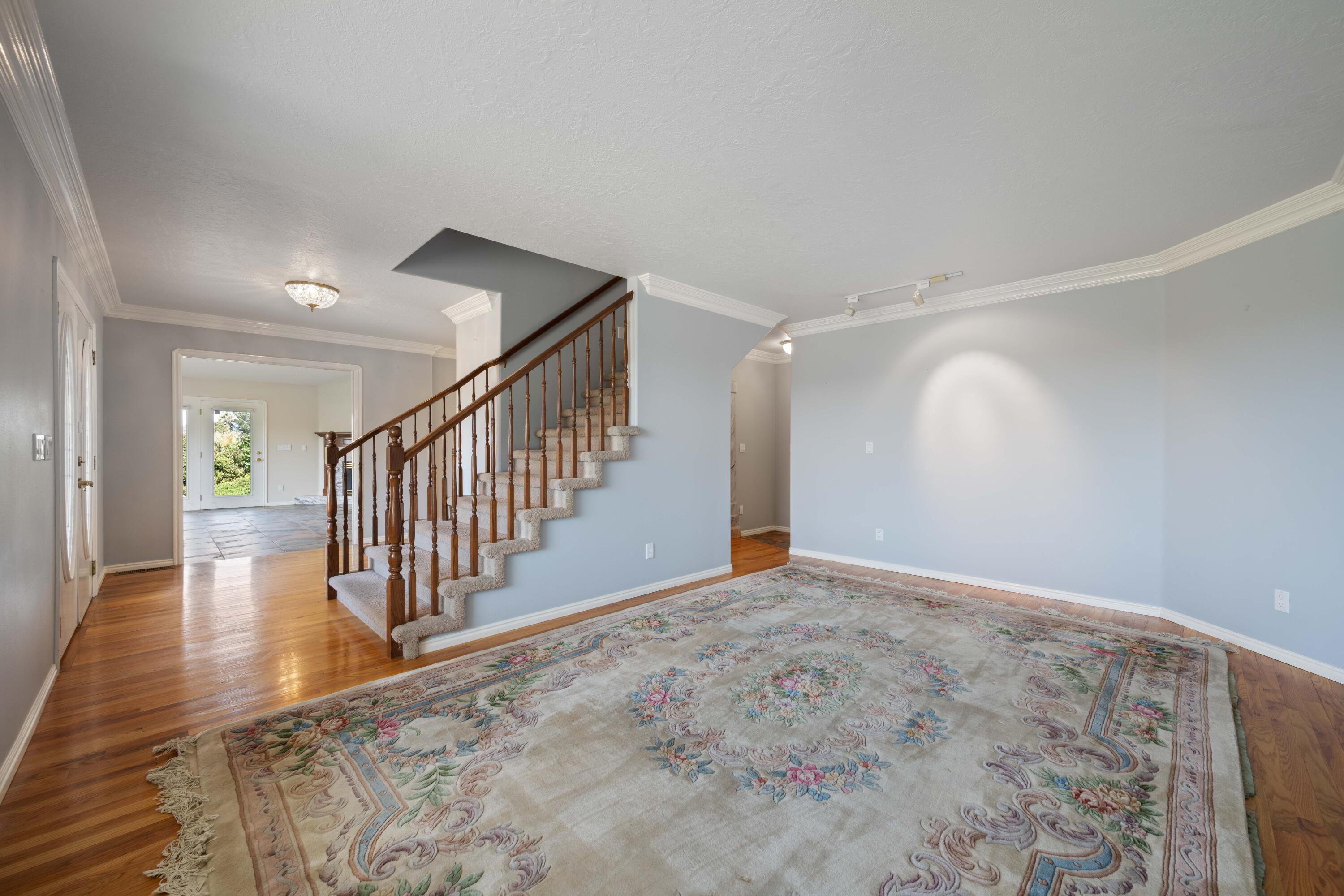 BOULDERS - Residential