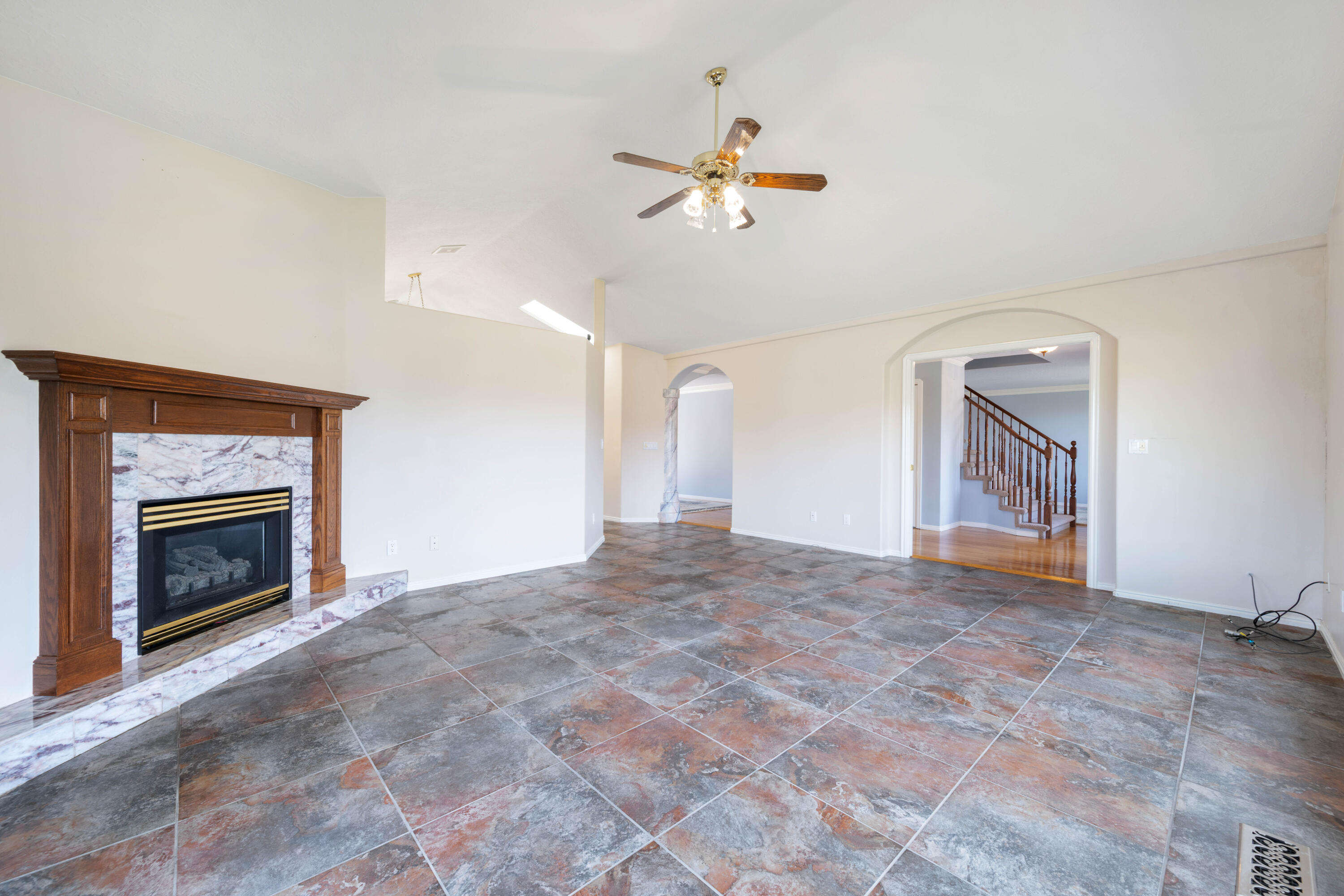 BOULDERS - Residential