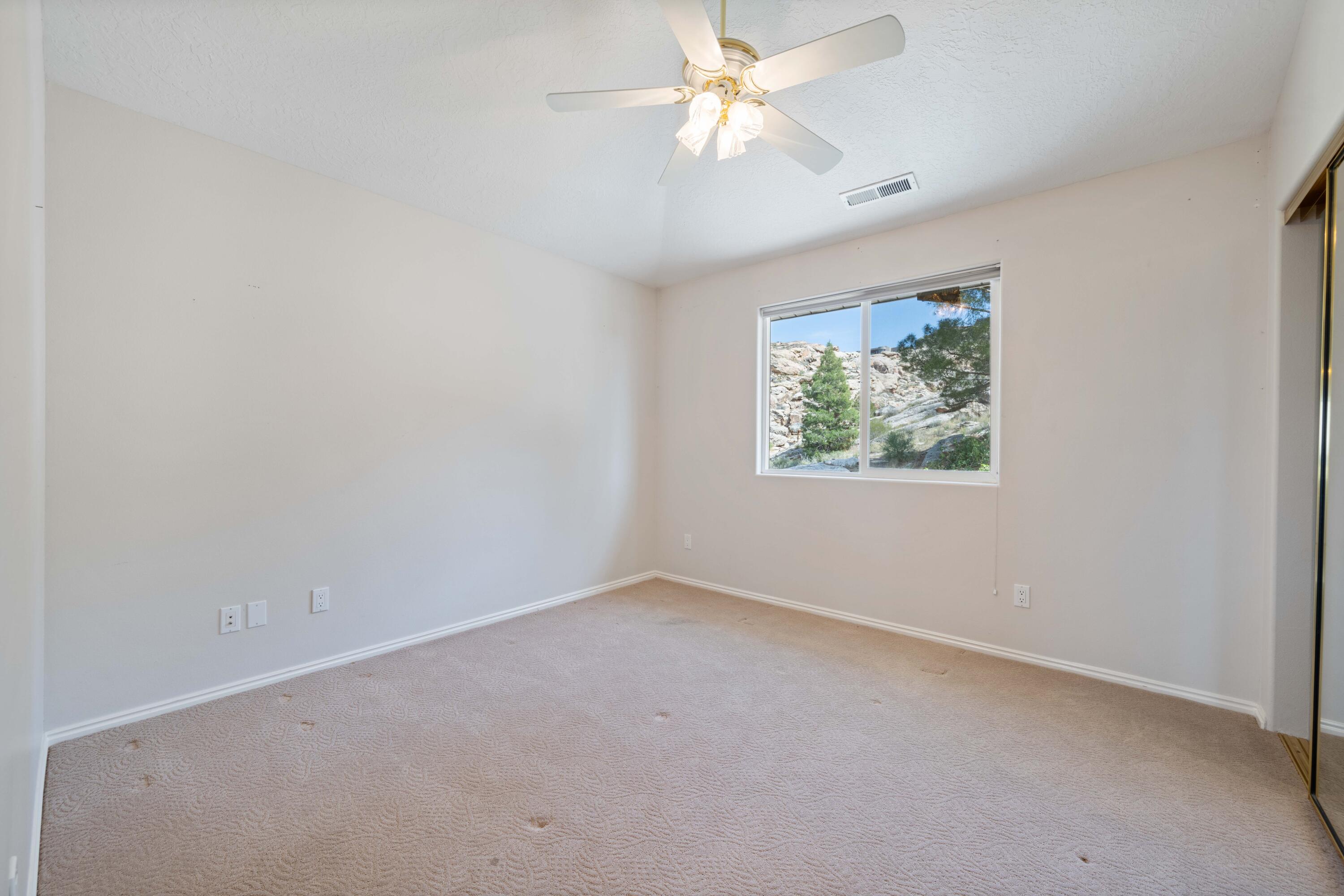 BOULDERS - Residential