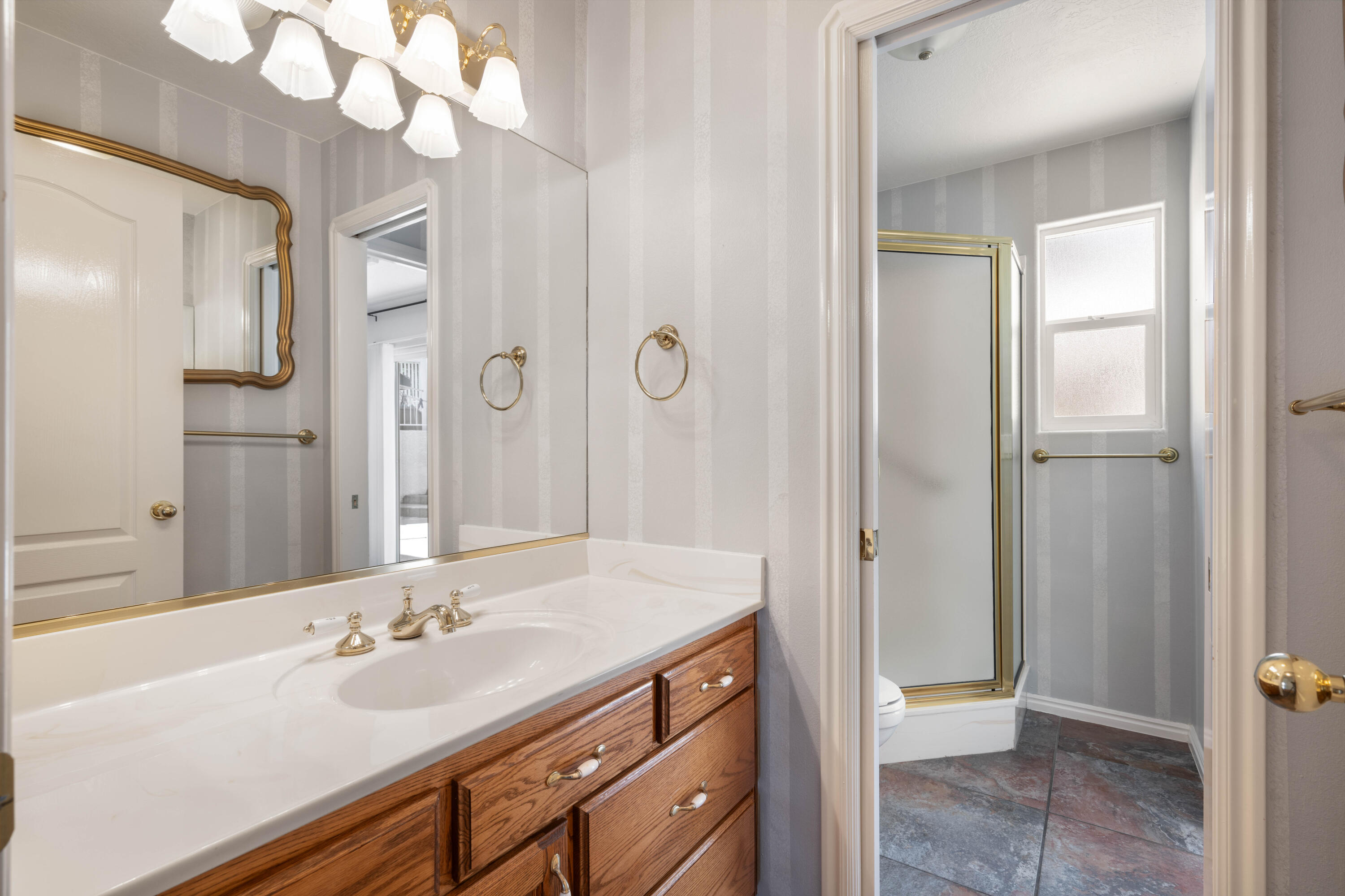 BOULDERS - Residential