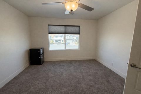 Tiny photo for 543 S STEWART CREEK, Washington, UT 84780 (MLS # 26-270592)