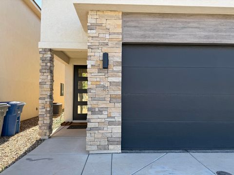 Tiny photo for 543 S STEWART CREEK, Washington, UT 84780 (MLS # 26-270592)