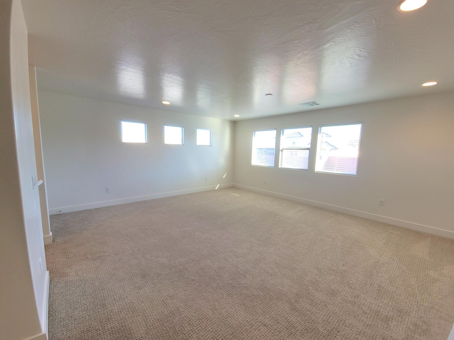 SAGE CANYON - Residential