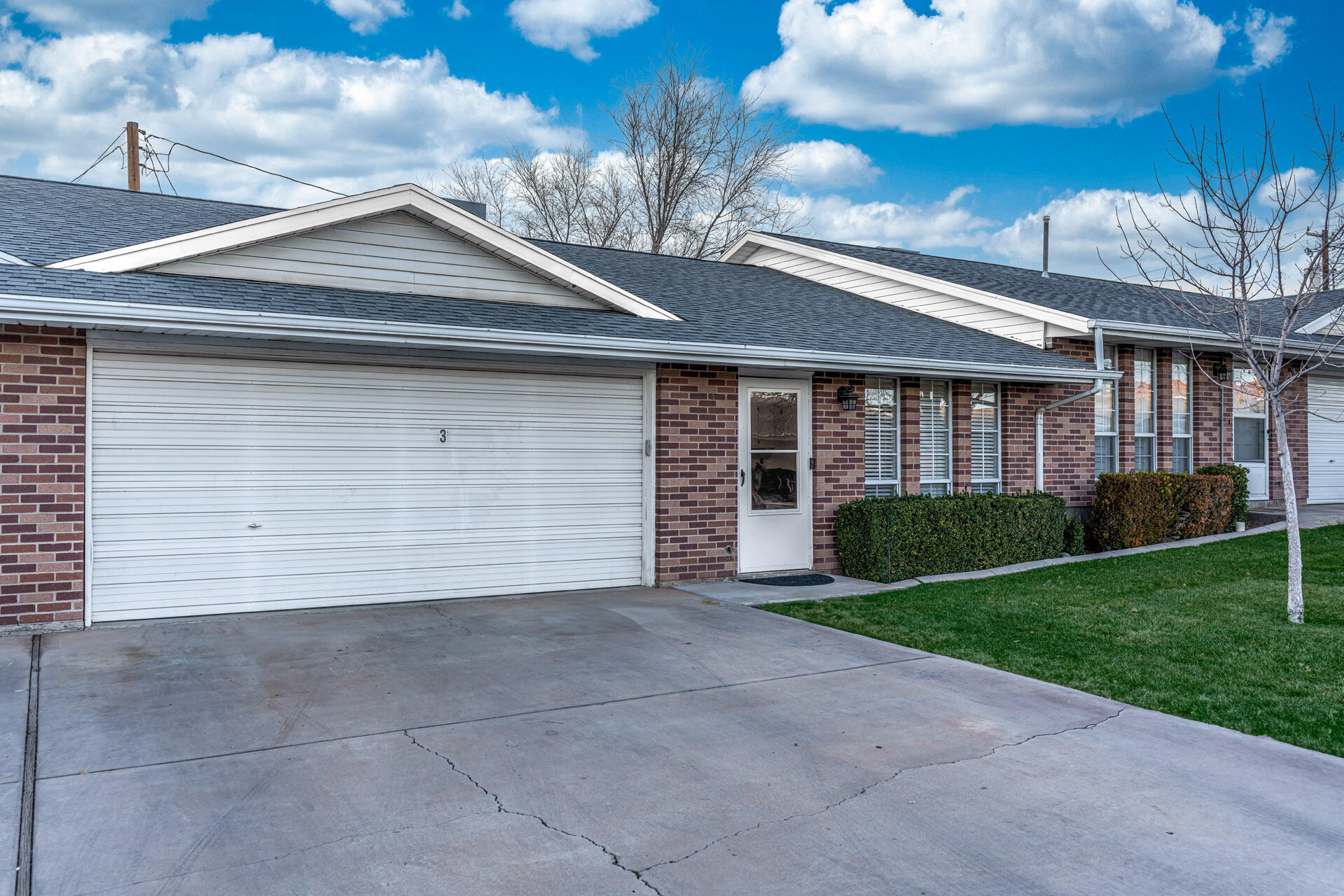 CAMBRIDGE VILLAGE TOWNHOMES - Residential