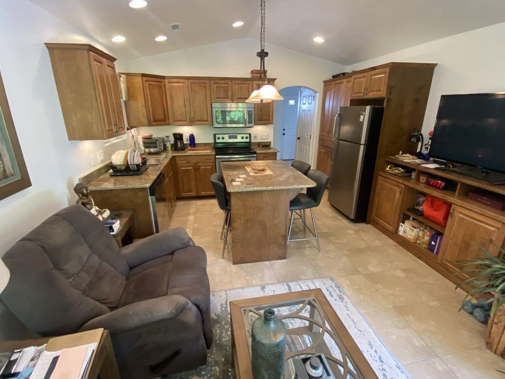 HARRISBURG LAKESIDE ESTATES - Residential