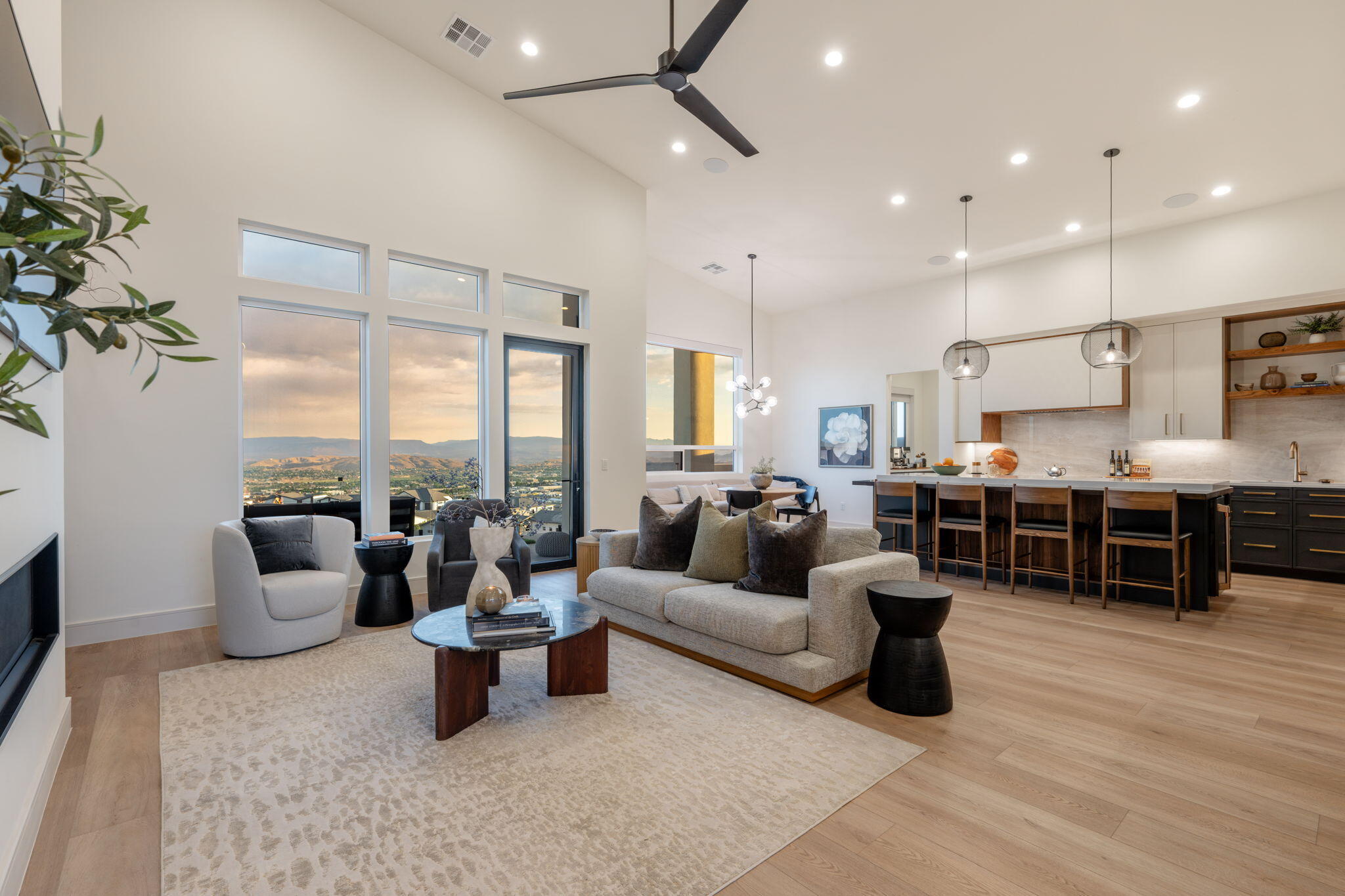 GRAND HEIGHTS - Residential