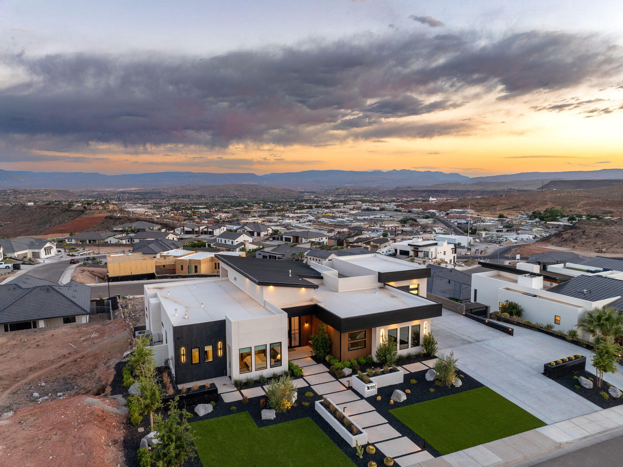 GRAND HEIGHTS - Residential