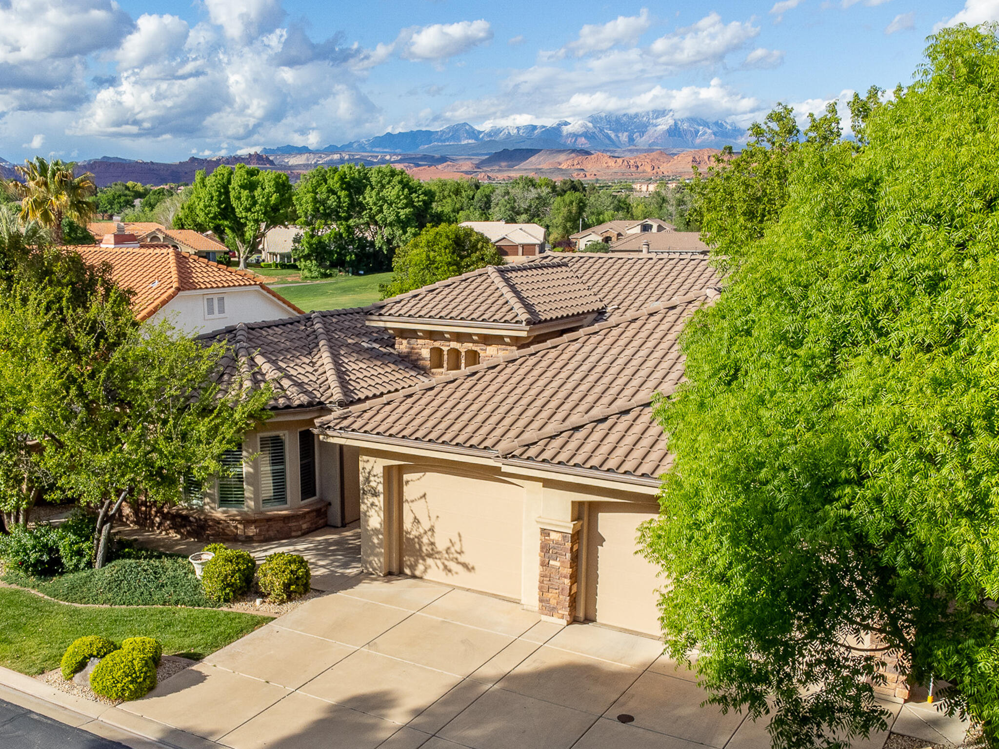 CRYSTAL SPRINGS - Residential