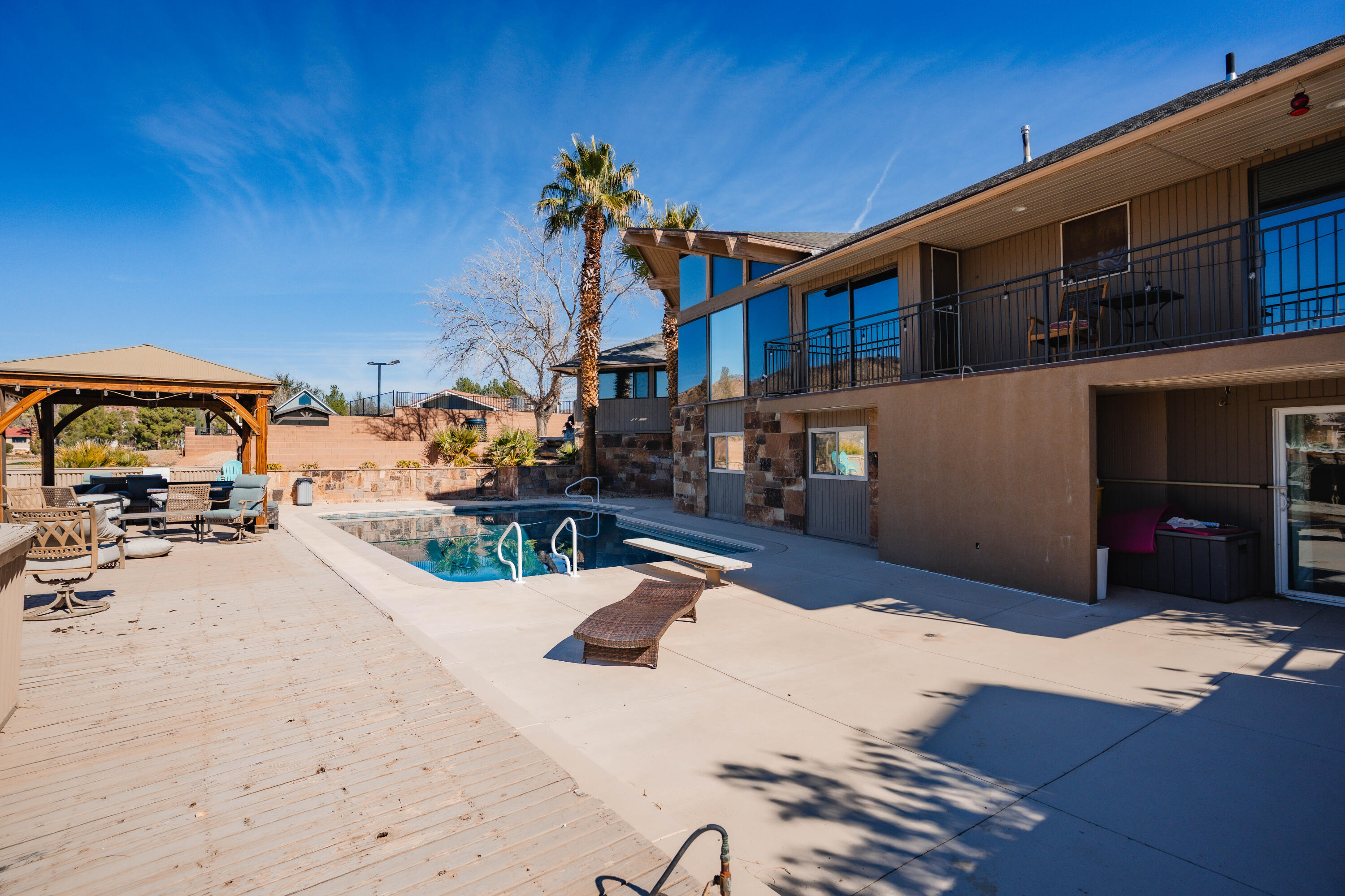 BLOOMINGTON COUNTRY CLUB - Residential