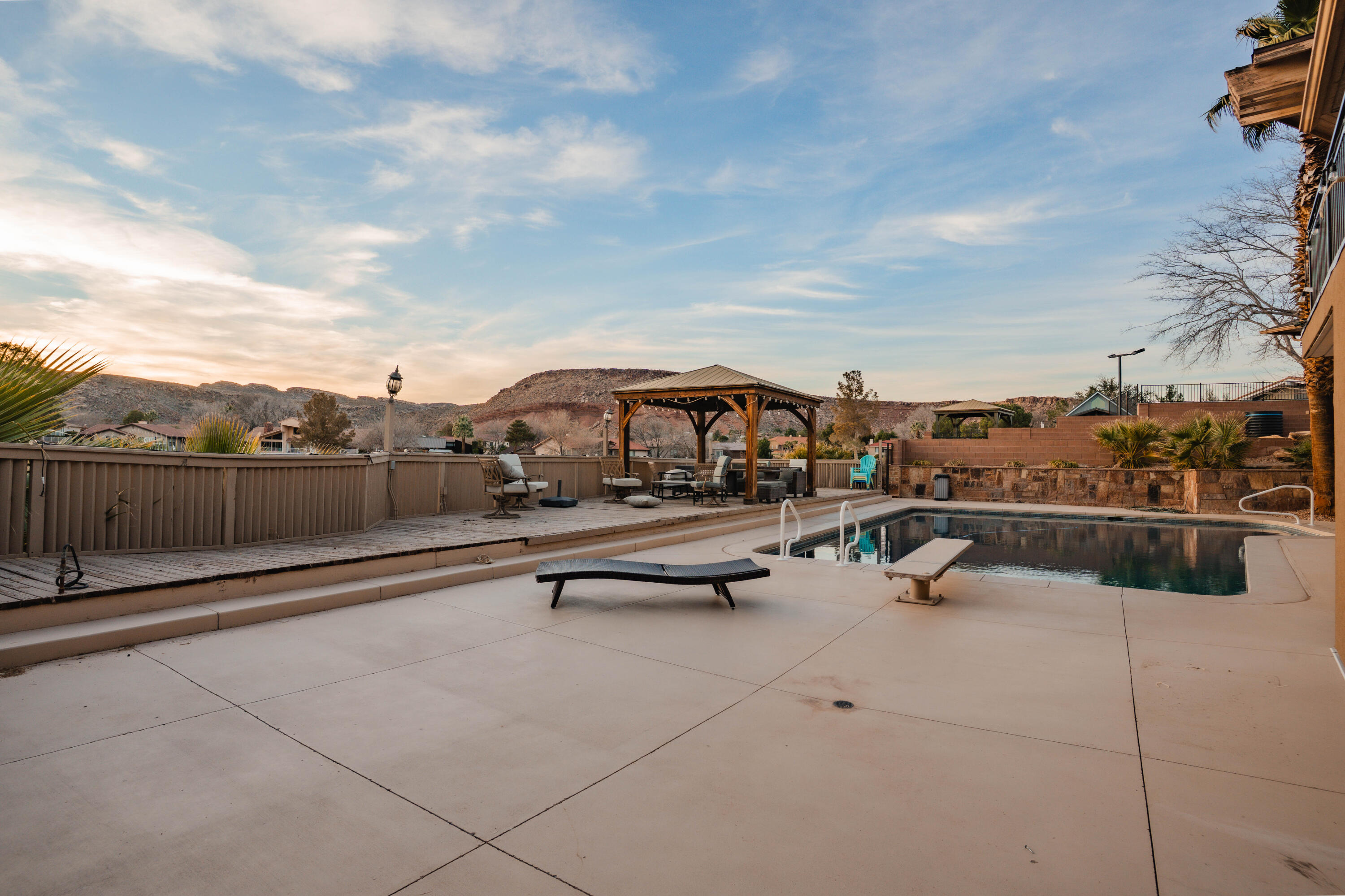 BLOOMINGTON COUNTRY CLUB - Residential