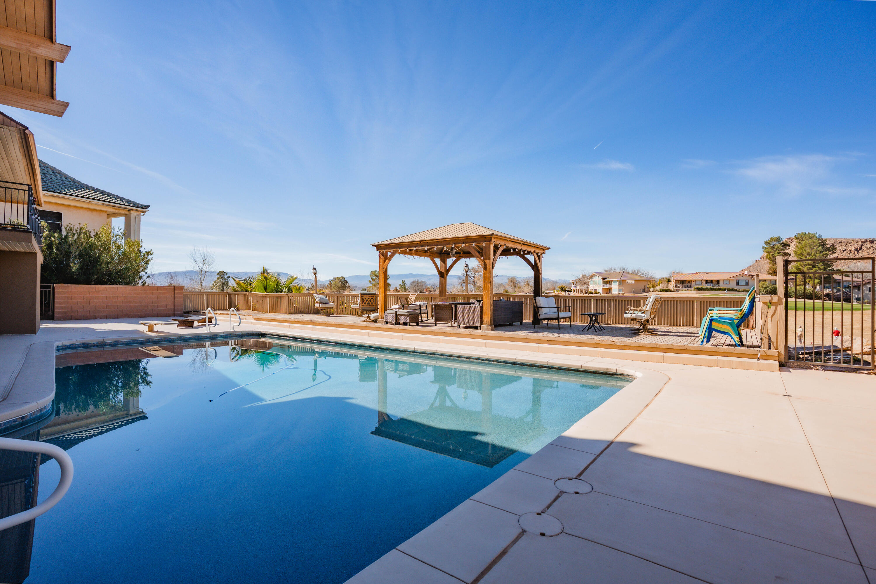 BLOOMINGTON COUNTRY CLUB - Residential