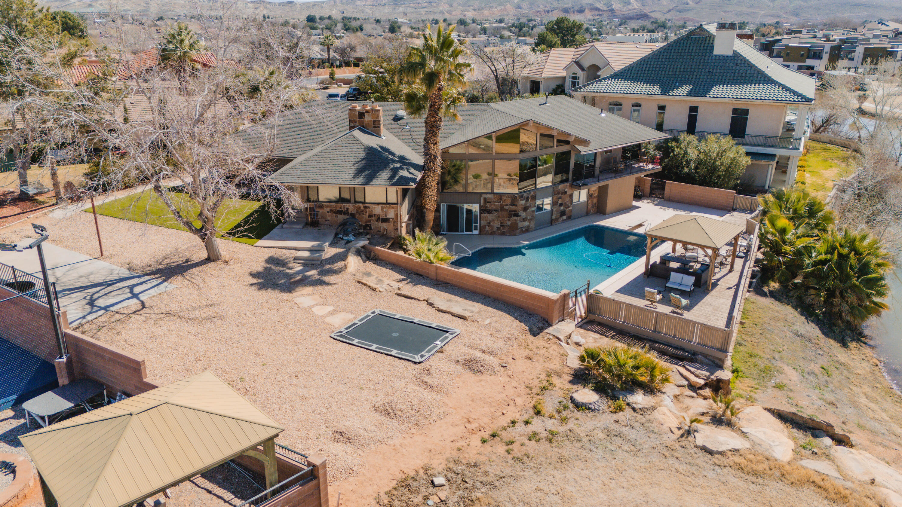 BLOOMINGTON COUNTRY CLUB - Residential