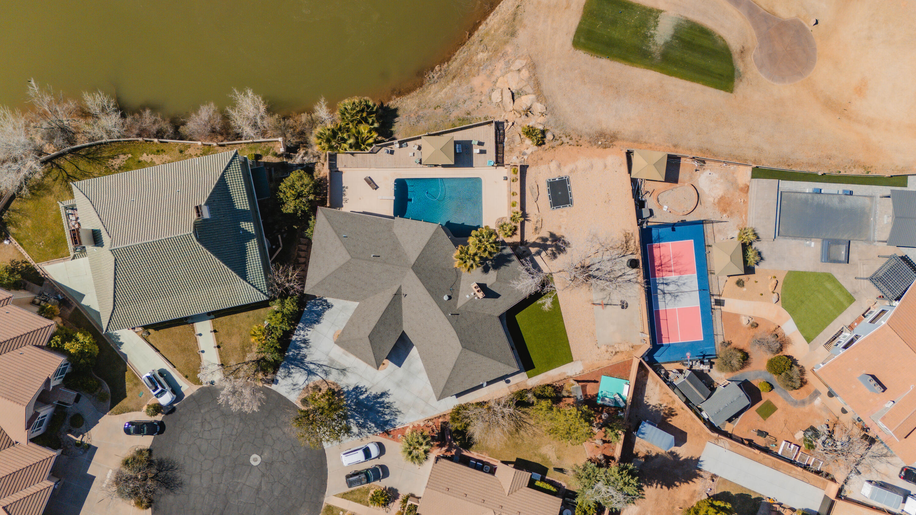 BLOOMINGTON COUNTRY CLUB - Residential