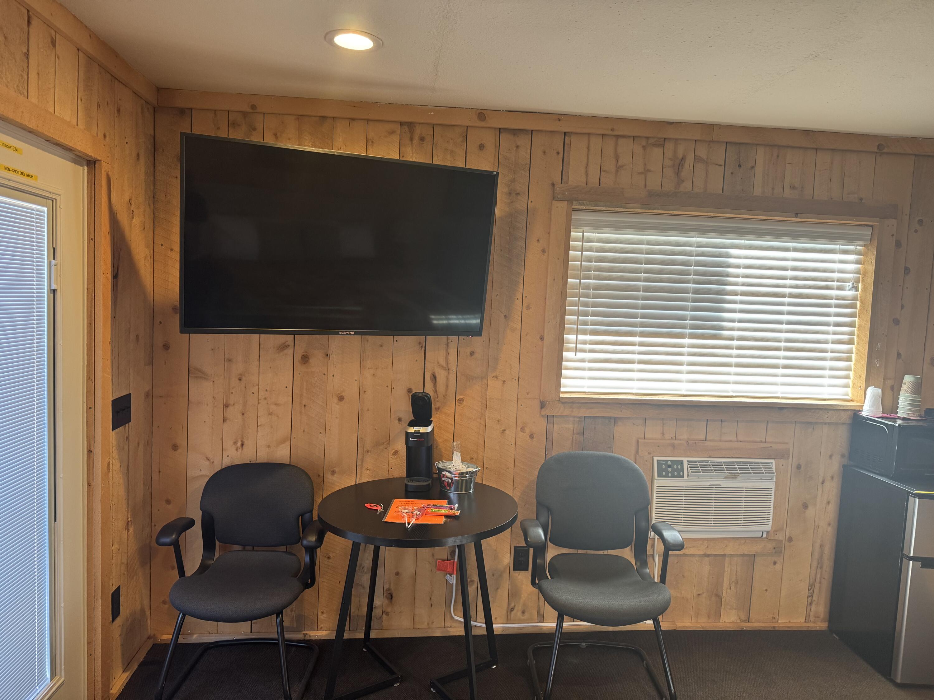 TOQUERVILLE TOWNSITE - Residential