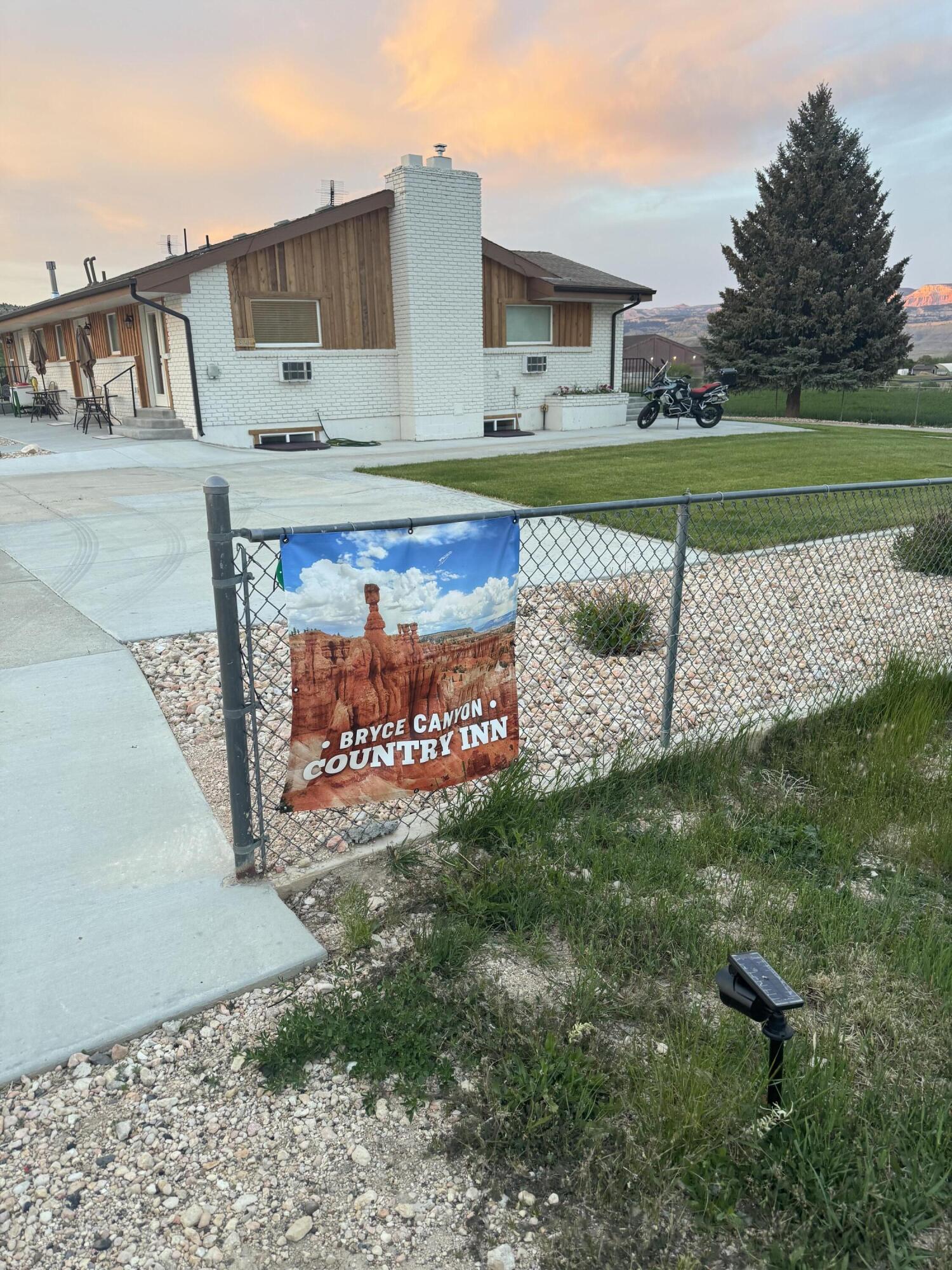 TOQUERVILLE TOWNSITE - Residential