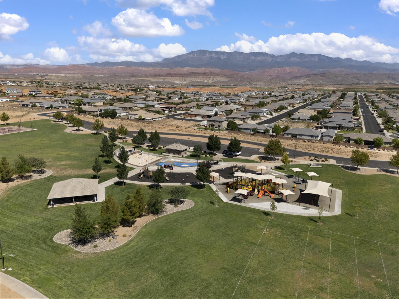 DIXIE SPRINGS - Land