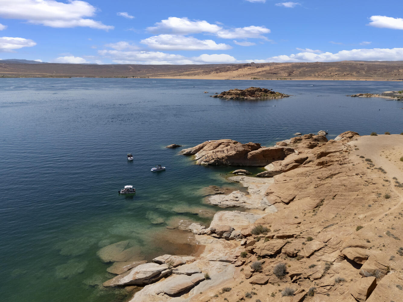 DIXIE SPRINGS - Land