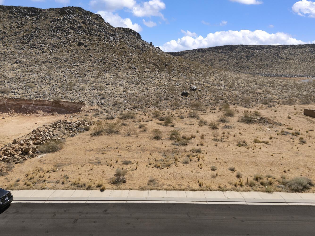 DIXIE SPRINGS - Land