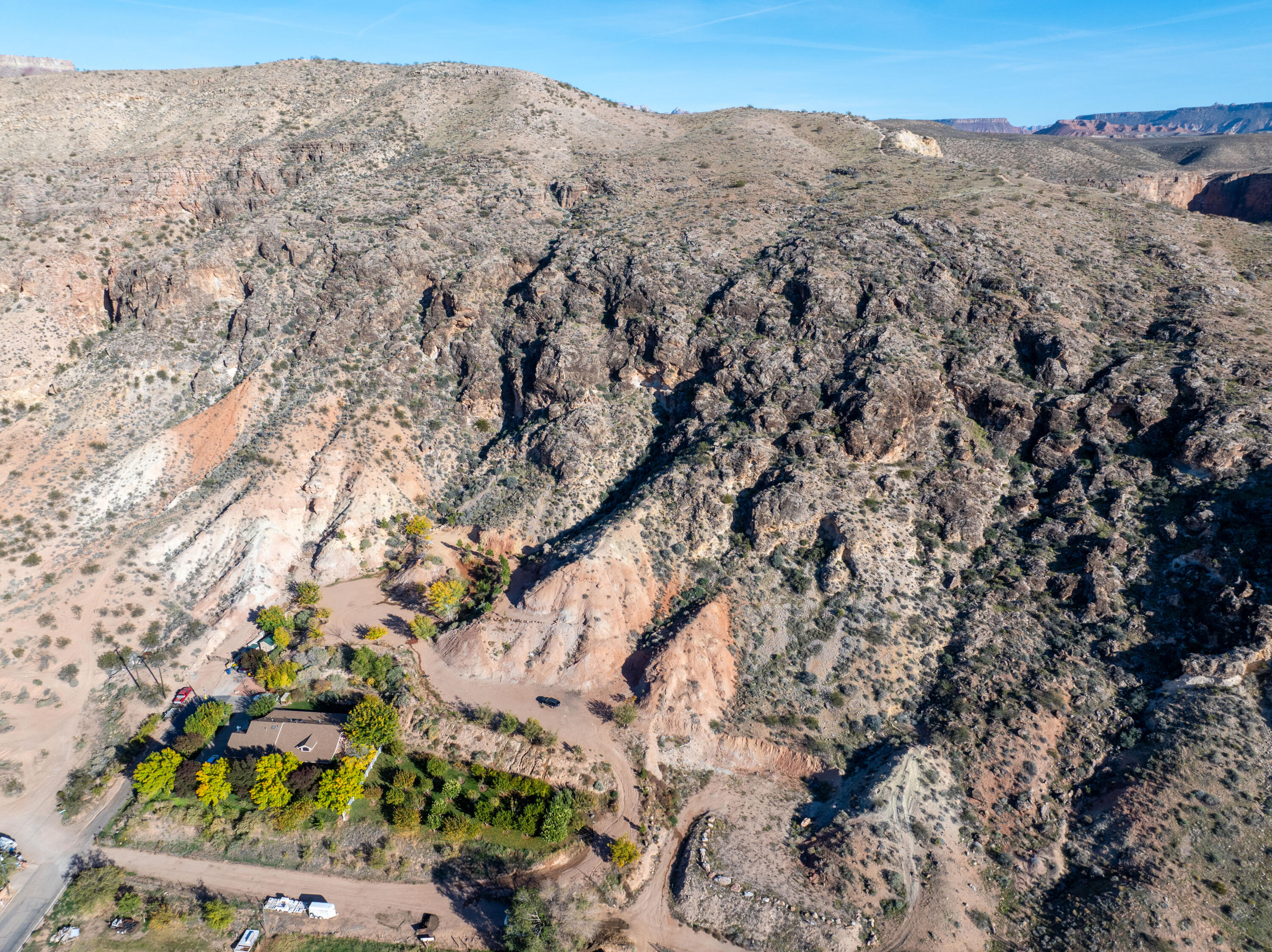 LAVERKIN TOWNSITE AND FIELD - Land