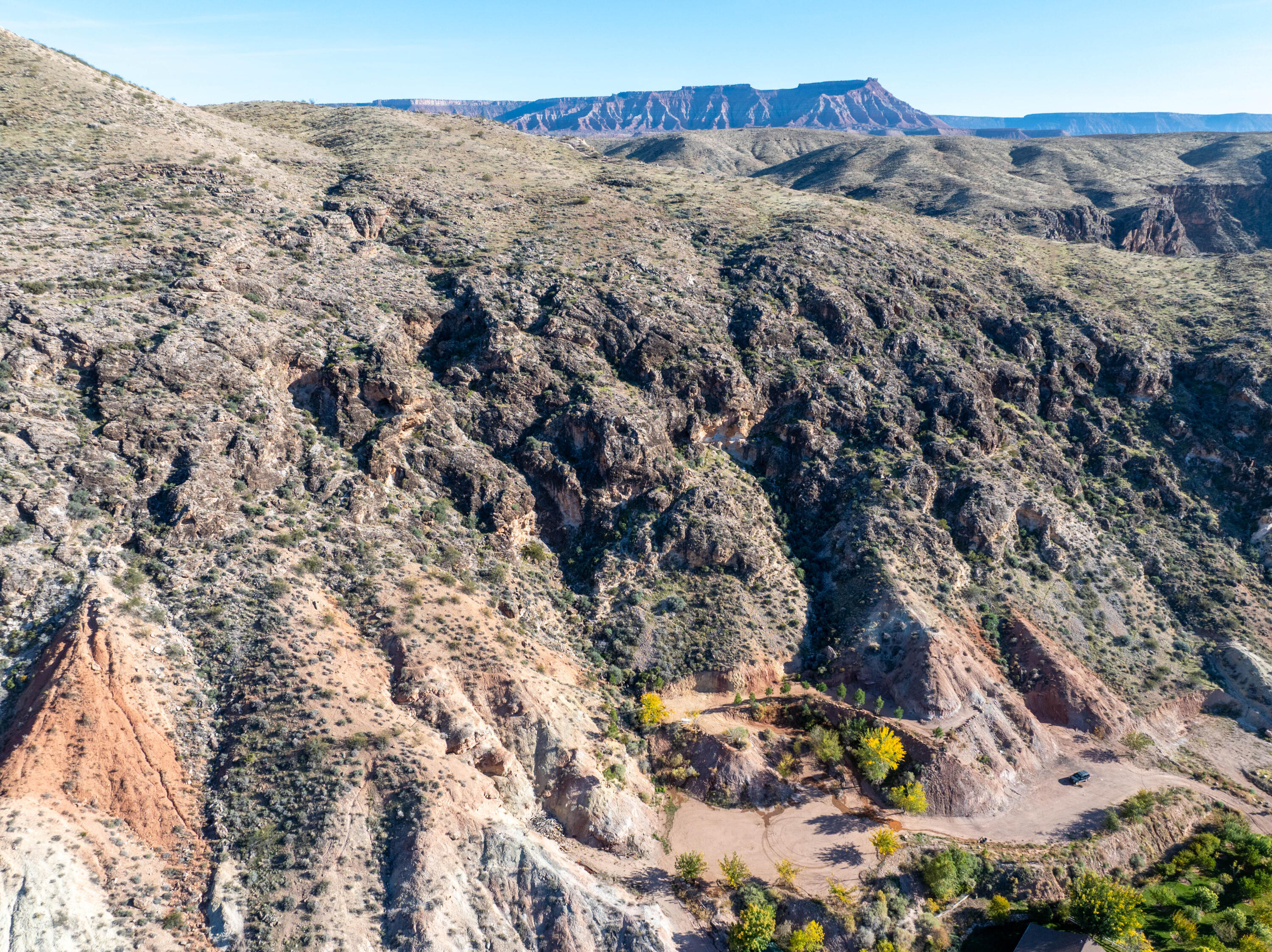 LAVERKIN TOWNSITE AND FIELD - Land