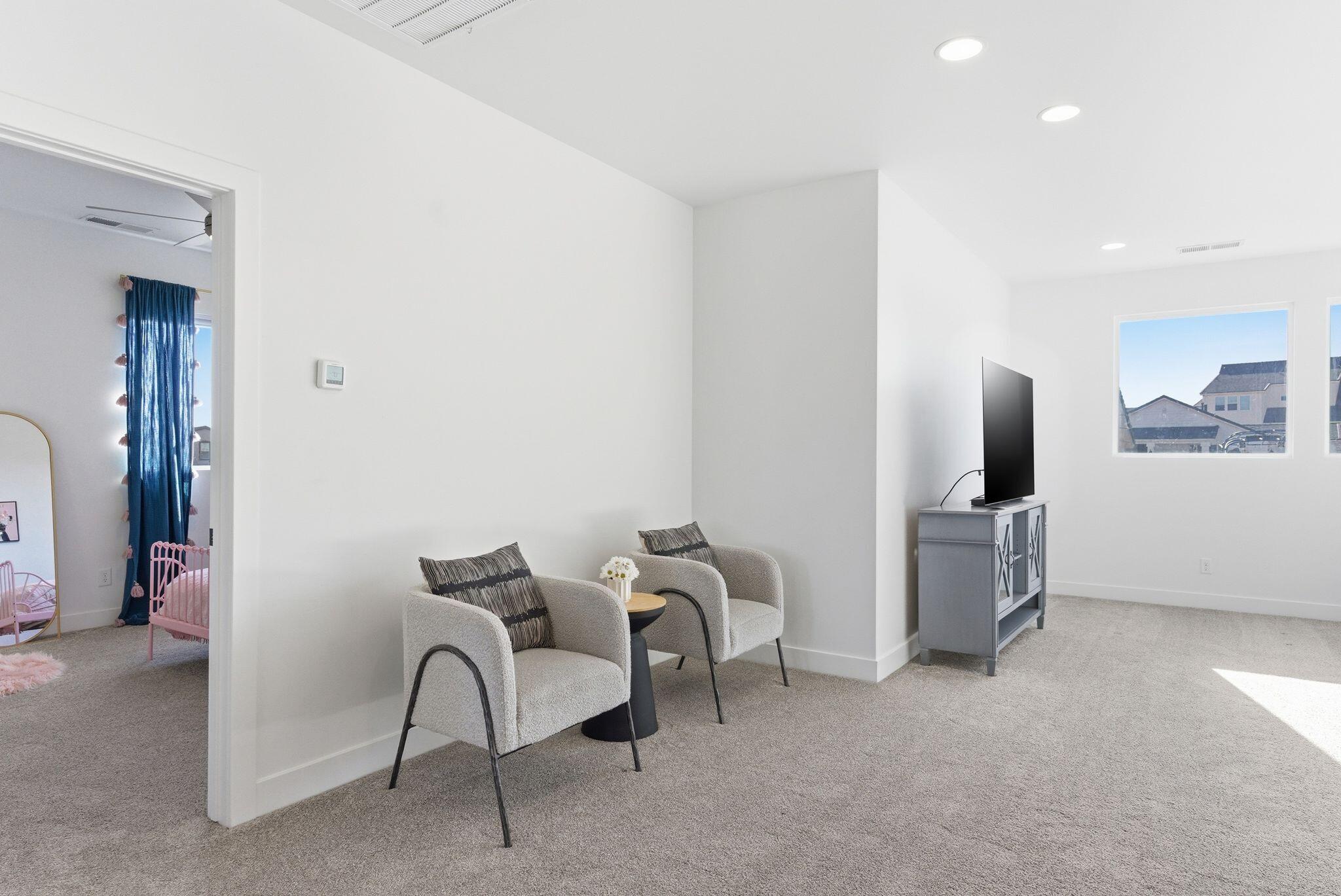 AUBURN HILLS - Residential