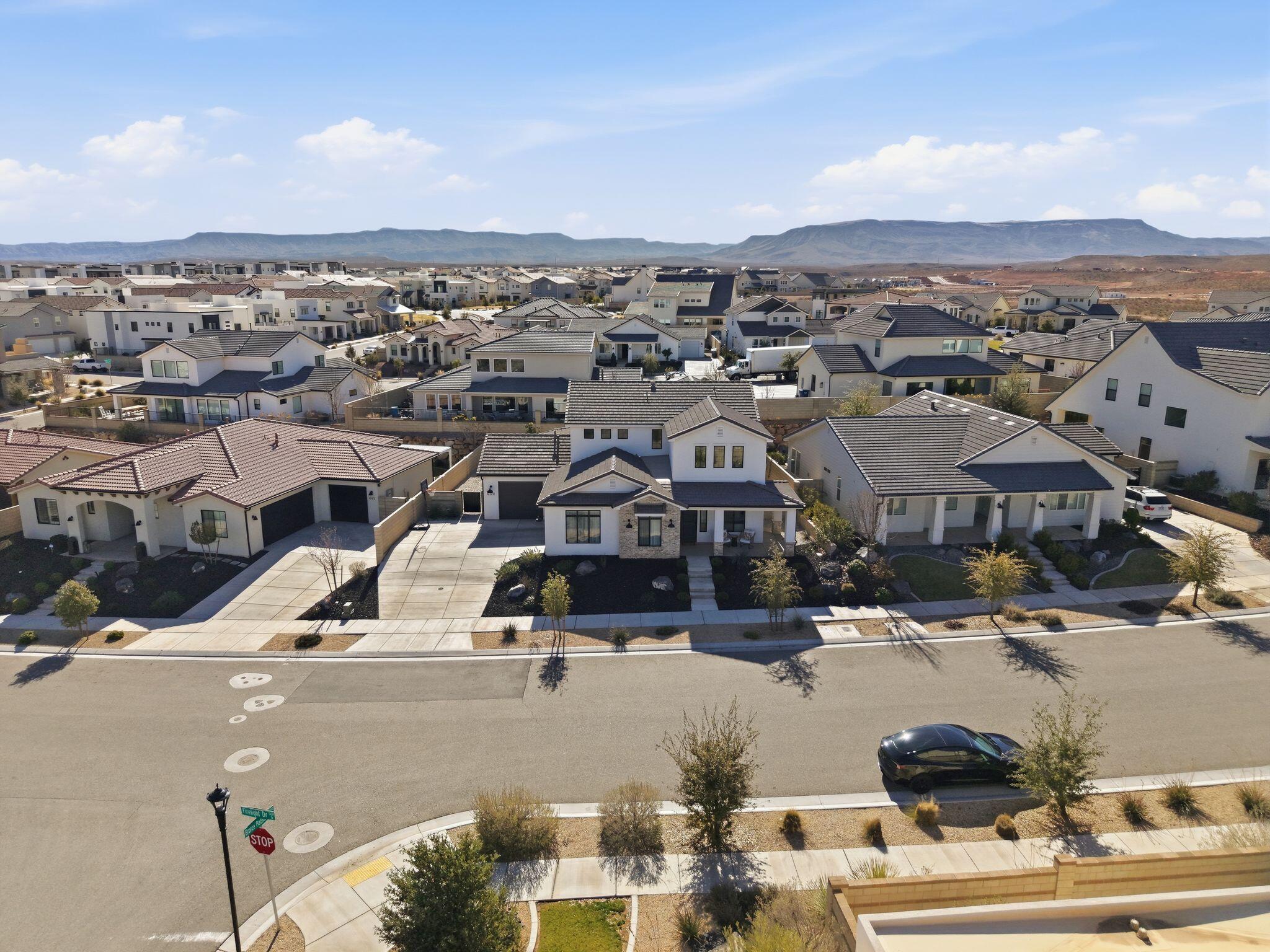 AUBURN HILLS - Residential