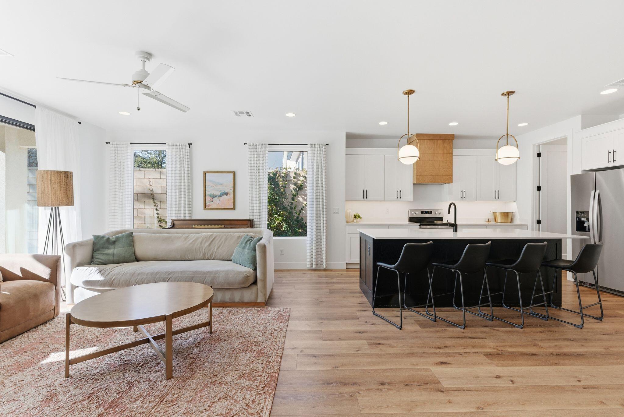 AUBURN HILLS - Residential