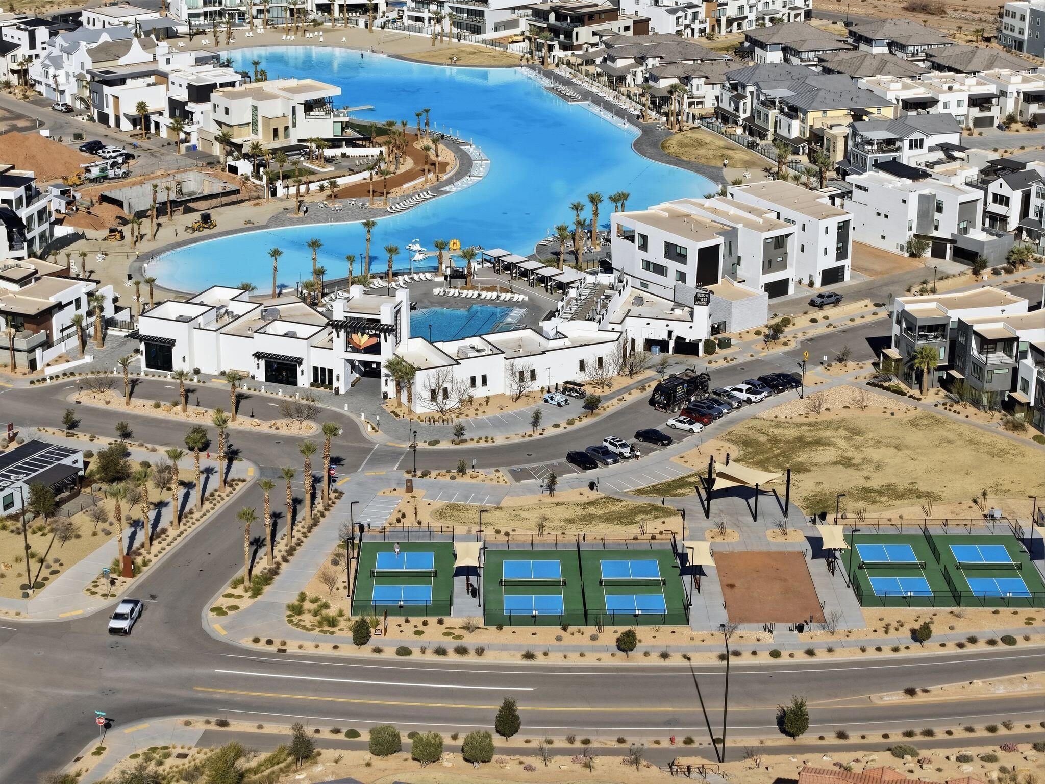 AUBURN HILLS - Residential